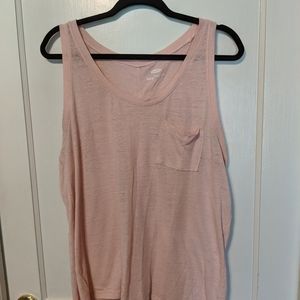 ✨BUNDLE 3+ tanks for $5 each!! Old Navy light pink thick banded tank top